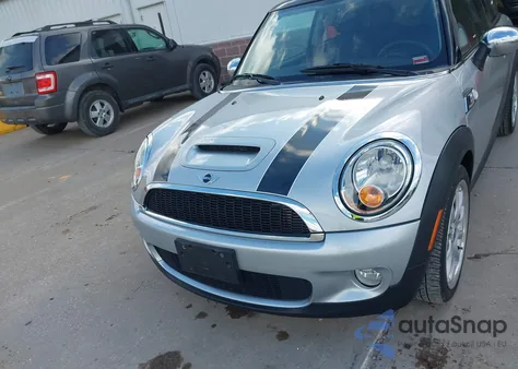 2007 Mini Cooper S from USA, damaged, VIN WMWMF73557TT81074